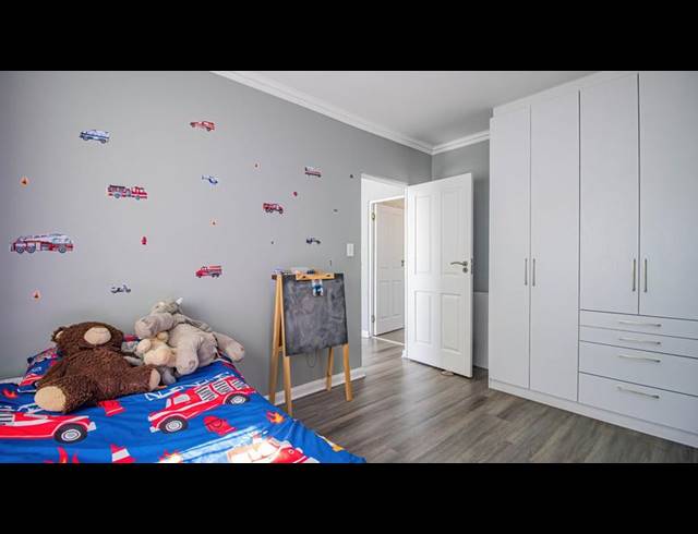4 BEDROOM HOUSE FOR SALE IN NORTHERN PAARL